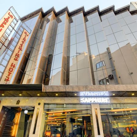 Airport La Sapphire Hotel & Restaurant New Delhi Exterior foto