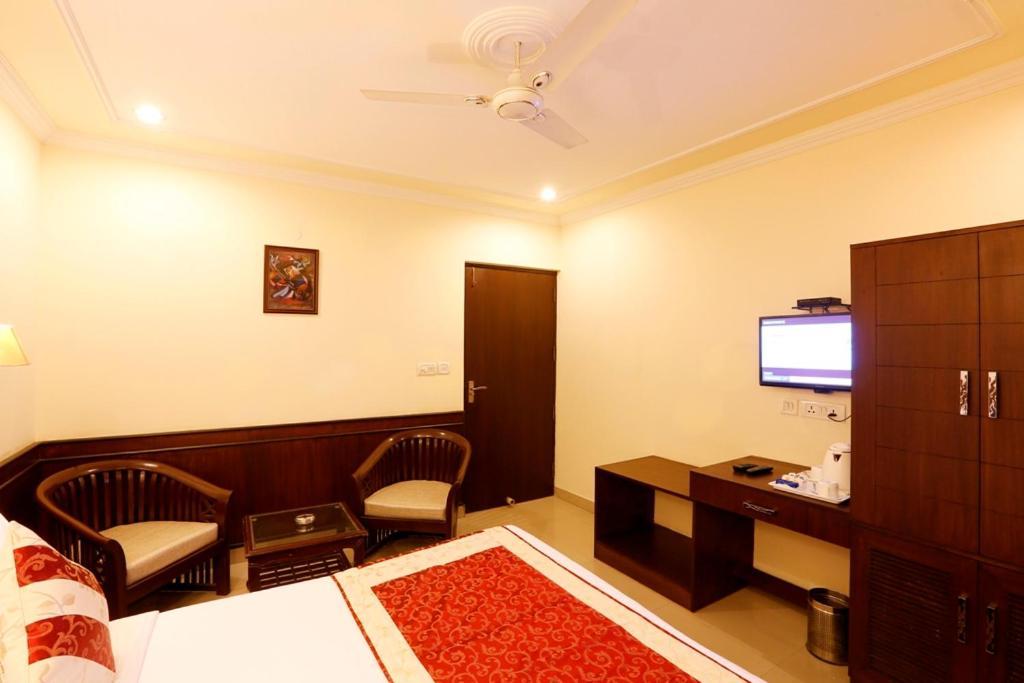 Airport La Sapphire Hotel & Restaurant New Delhi Exterior foto